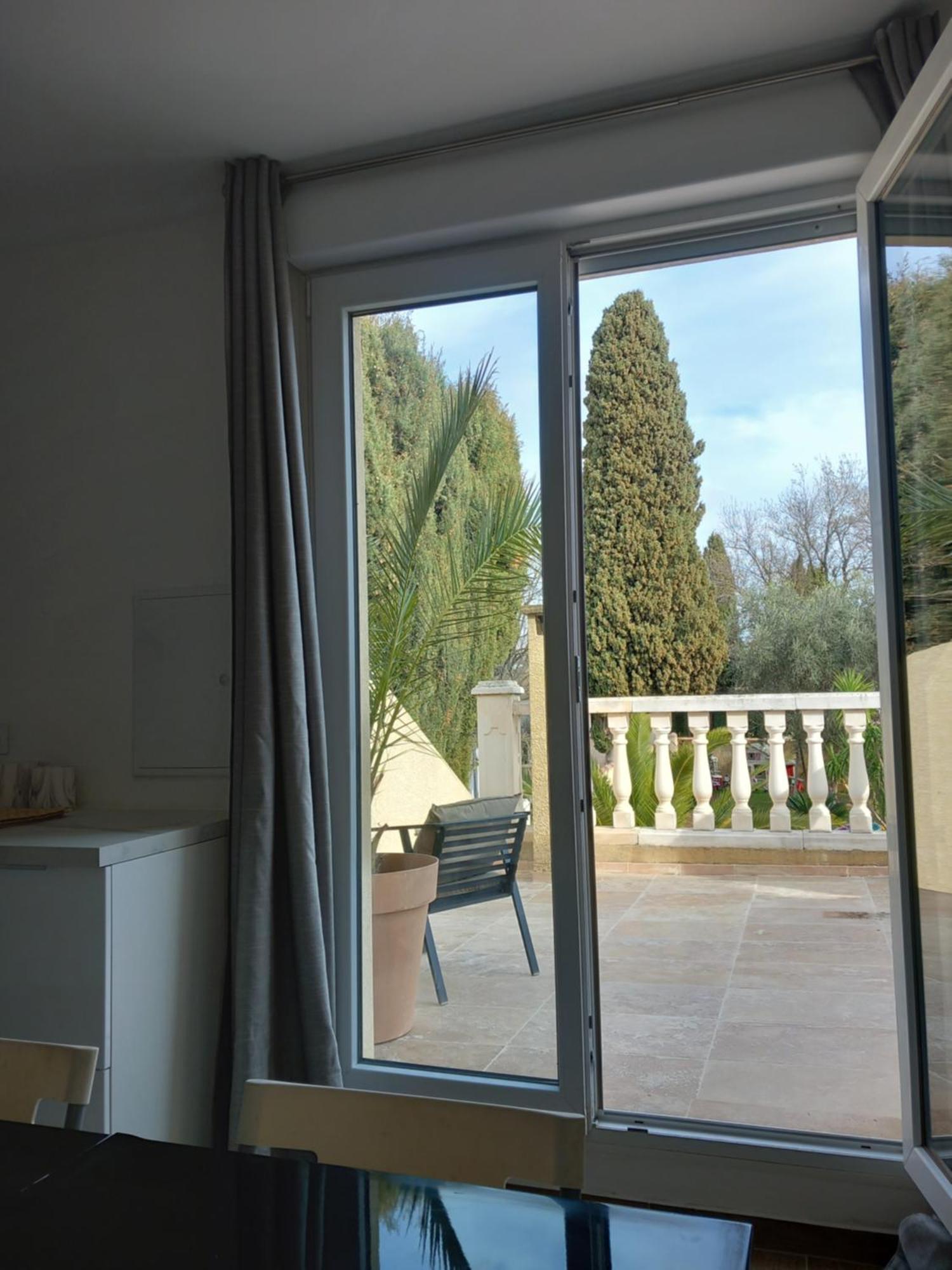 Independant Dans Apartment *